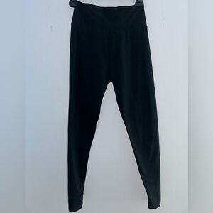 Women’s size small American Eagle black high-waisted legging